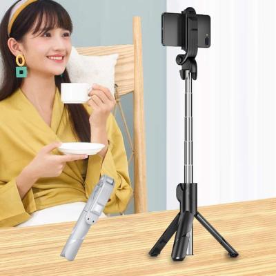 XT02 Selfie Stick with Tripod Stand